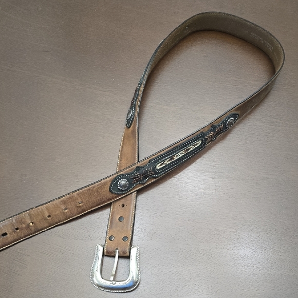 LARRY MAHAN Brown Leather Western Men's Belt with Silver Buckle SZ 46 Conchos - Picture 1 of 3